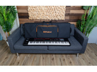 <b>Roland SC-G88W3 Saco Almofadado Semi-rigido com Rodas para Teclados 88-notas</b> <b>Roland SC-G88W3 Saco Almofadado Semi-rigido com Rodas para Teclados 88-notas</b>